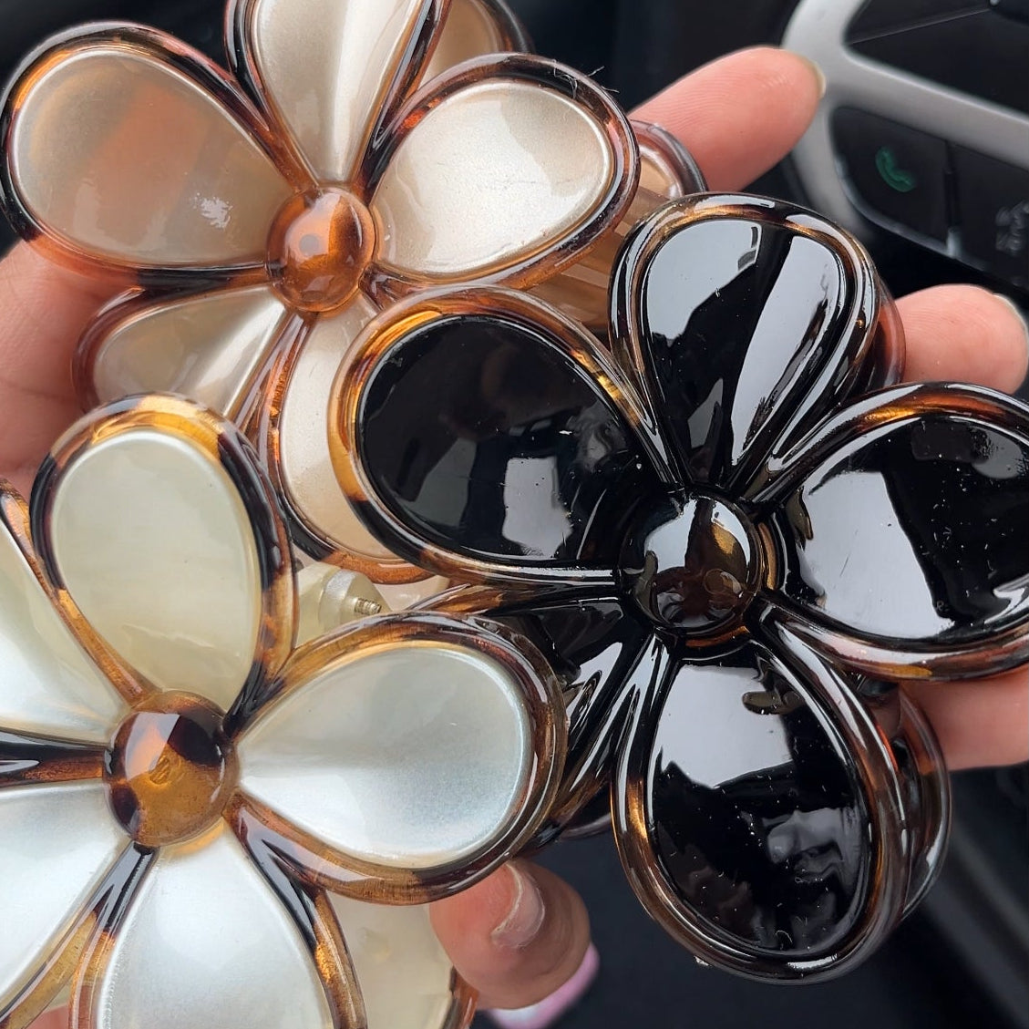 90s Flower Hair Clips